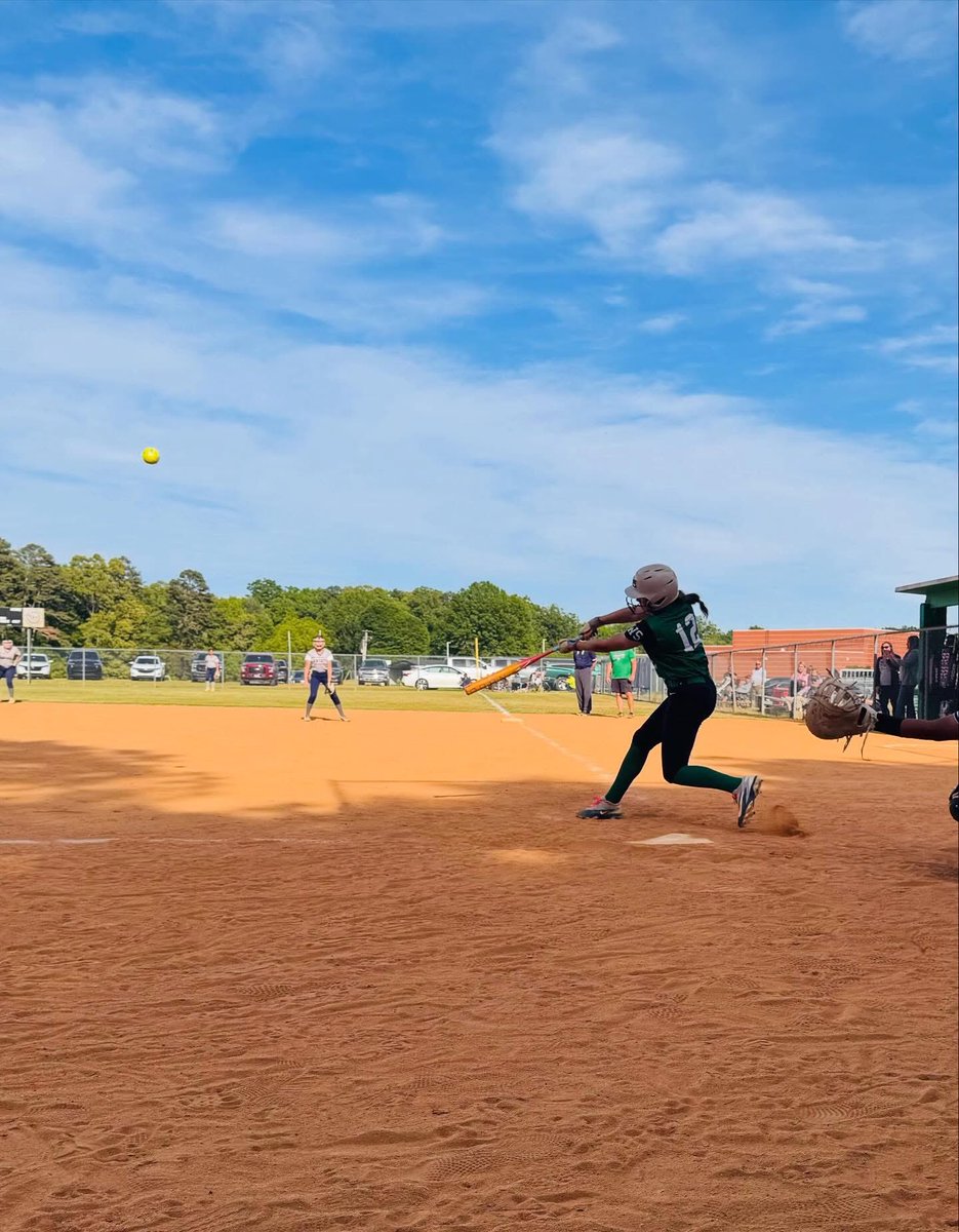 laneyrtucker2's tweet image. Was a 💣💣kinda day. Headed to the 🥇game on Thursday!  #26andcounting #PeachCrbn1
@teamnctaylor @TeamNCSoftball @LineDsoftball @themaineventsb @LegacyLegendsS1 @D1Softball @ExtraInningSB @los_stuff @MaxPreps @MizunoFPitchNA @tagupSoftball @SoftbalAmerica