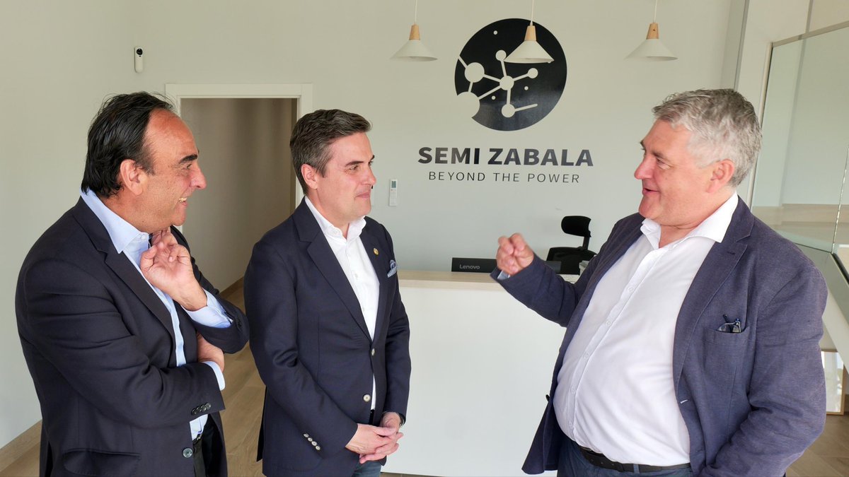 SemiZabala's tweet photo. Today at Semizabala, we welcomed Mikel Jauregi (Minister of Industry) and Javier Arriola (Iberdrola North).

Investments in the electrical grid are already translating into real growth capacity.

We keep moving 🚀
#BasqueCountry #Industry #Energy https://t.co/acfuCWNgoq