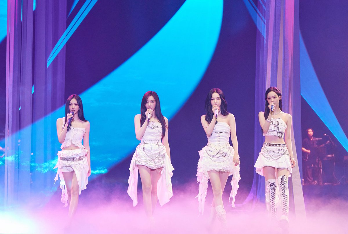 MYs, É REAL! 🚨 O Aespa no Brasil é oficial! O quarteto chega em São Paulo no dia 4 de setembro com a "2026-27 aespa LIVE TOUR". 🇧🇷✨

Quer garantir sua meia-entrada e economizar no ingresso? Veja como o DNE te ajuda: blog.documentodoestudante.com.br/blog/2026/04/2… 🎫💖
 #aespa #aespaNoBrasil