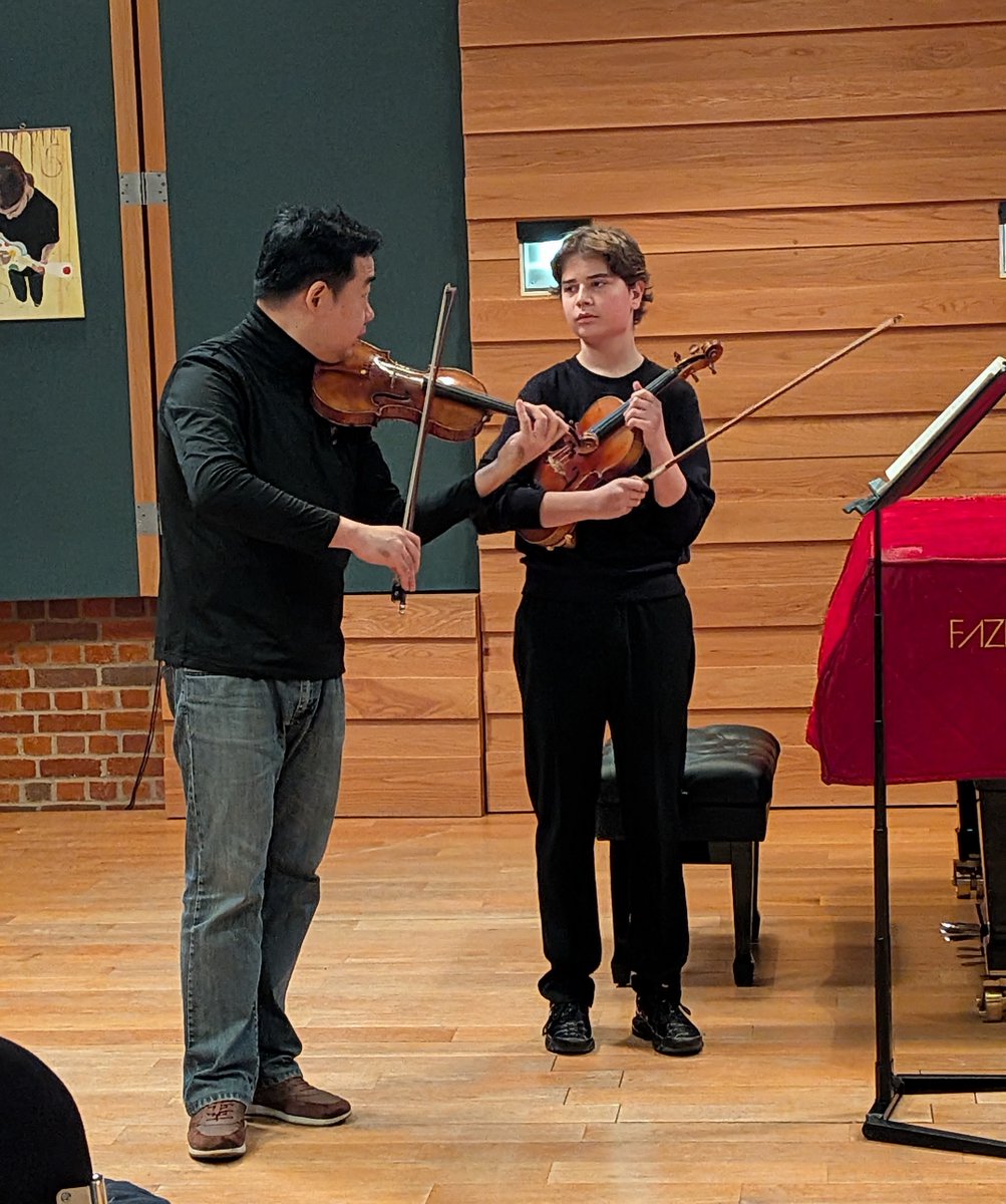 PurcellSchool's tweet image. We were delighted to welcome Ning Feng to Purcell earlier this year for an inspiring violin masterclass 🎻

His insight, artistry and energy made it an unforgettable experience for our students. Thank you, Ning Feng!

#Violin #Masterclass #MusicEducation