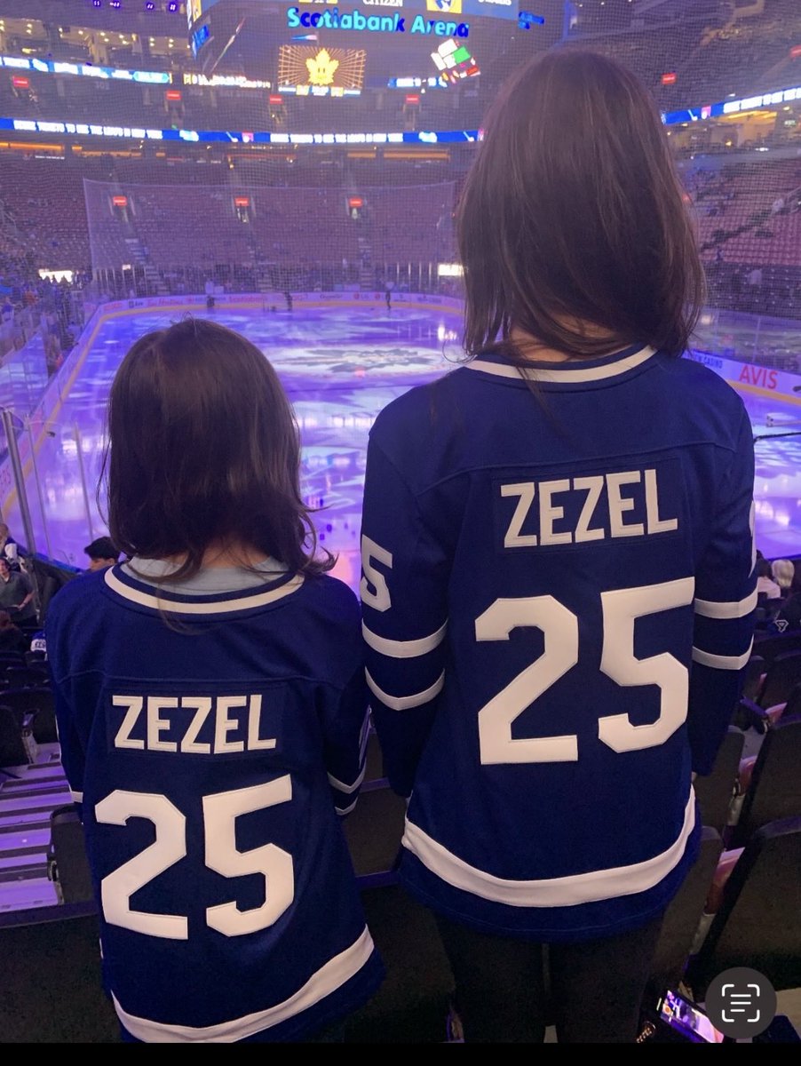 Melanie Korach🇨🇦 tweet media