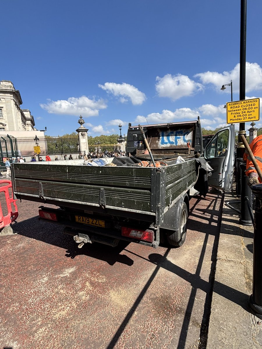 Anton Dewing 🦊 tweet media