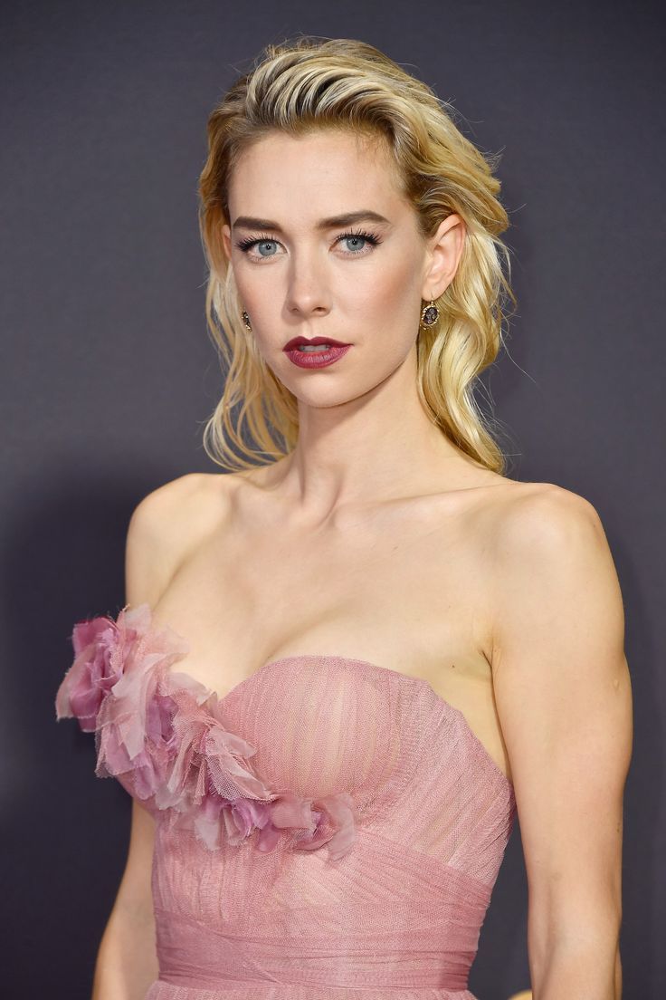 MrkItsme94772's tweet image. Vanessa Kirby At 38 is unreal.