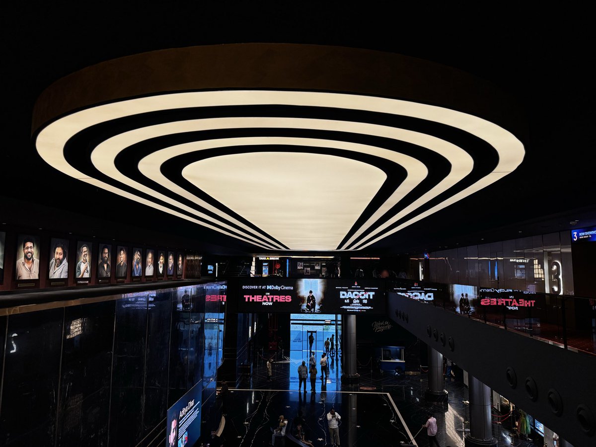 _mrchaturvedi's tweet image. Okay so I have ordered #Biryani at Allu Cinemas &amp;amp; AMB Cinemas, while they tasted super-good at both places, @AlluCinemas offers better portion size, enough for a lunch, in ₹280 (affordable price I would say), while @amb_cinemas taste better, they do it so well, the rice used are