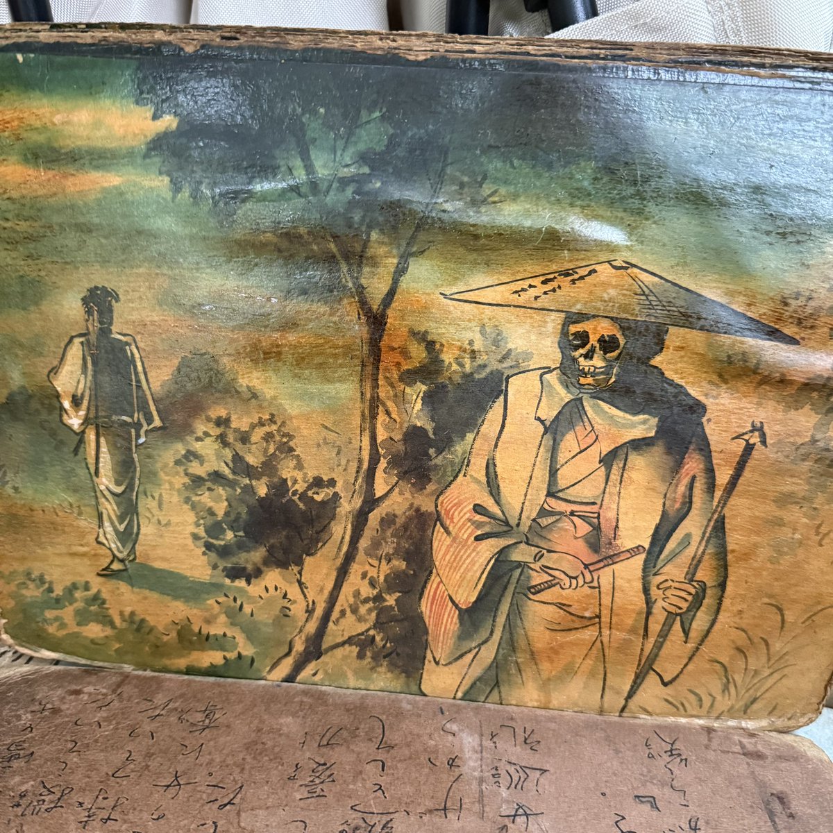 水木しげるの同名作品以前に存在していた1950年代の街頭紙芝居
神港画劇協会 入江将介/作・あさはら/線：桃山潤/彩色「「コケカキイキイ122」
新出のコケカキイキイの巻かしら、確認されている紙芝居版としてはかなり後半の巻数になると思う
久しぶりにすげーよい紙芝居買えた…