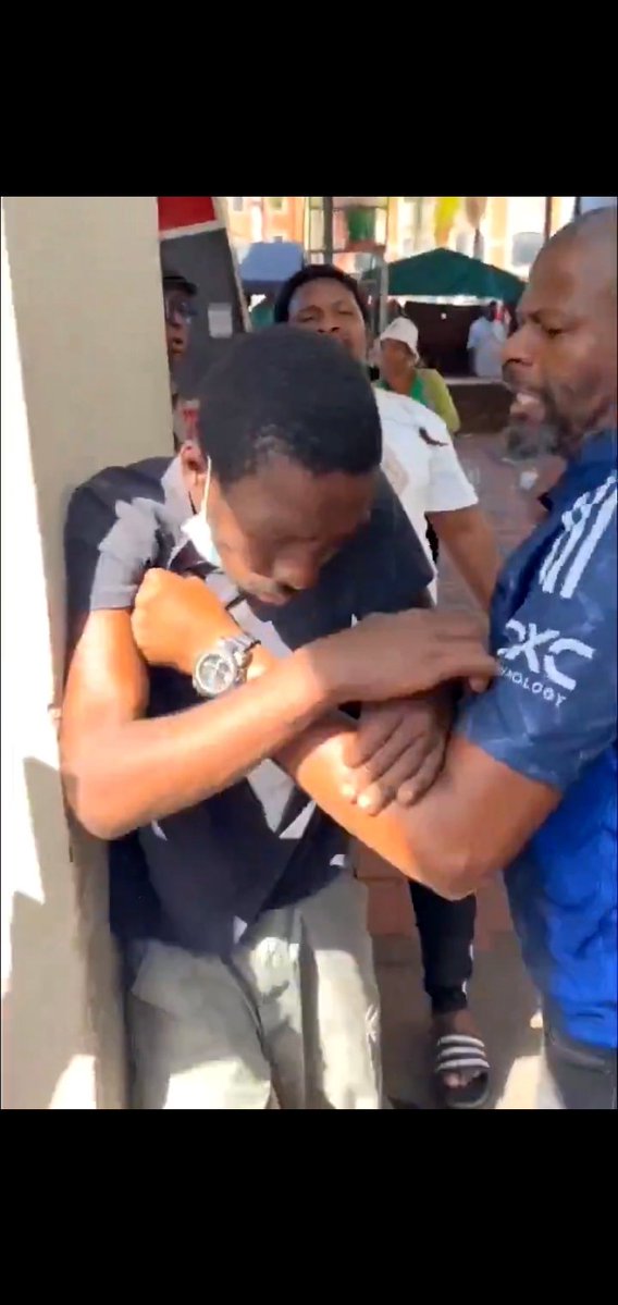 SheWasMyAuntyDot tweet media