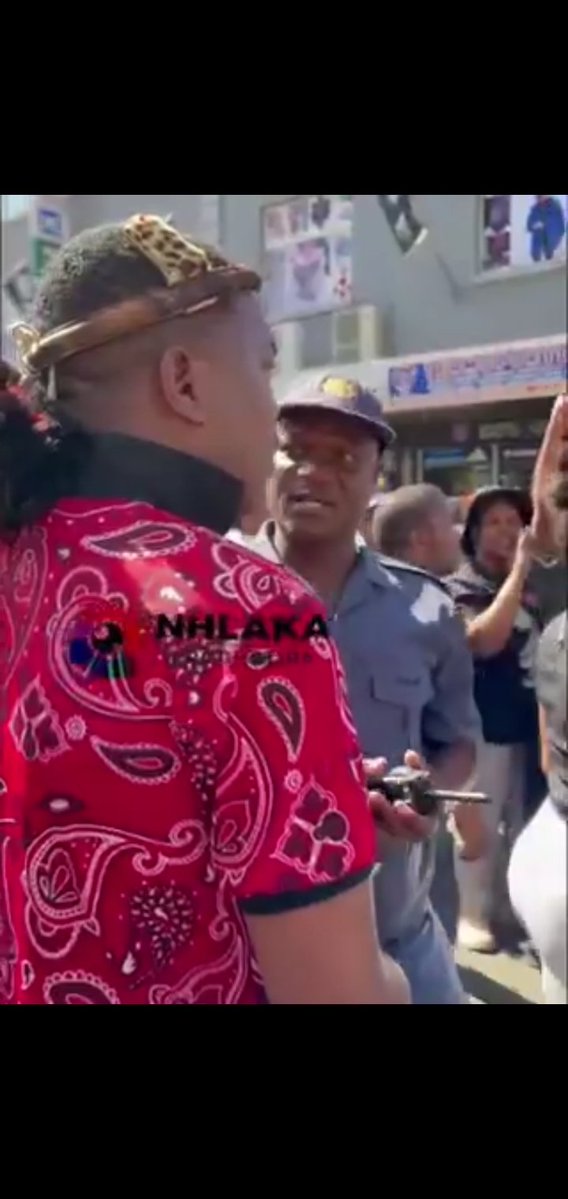 SheWasMyAuntyDot tweet media