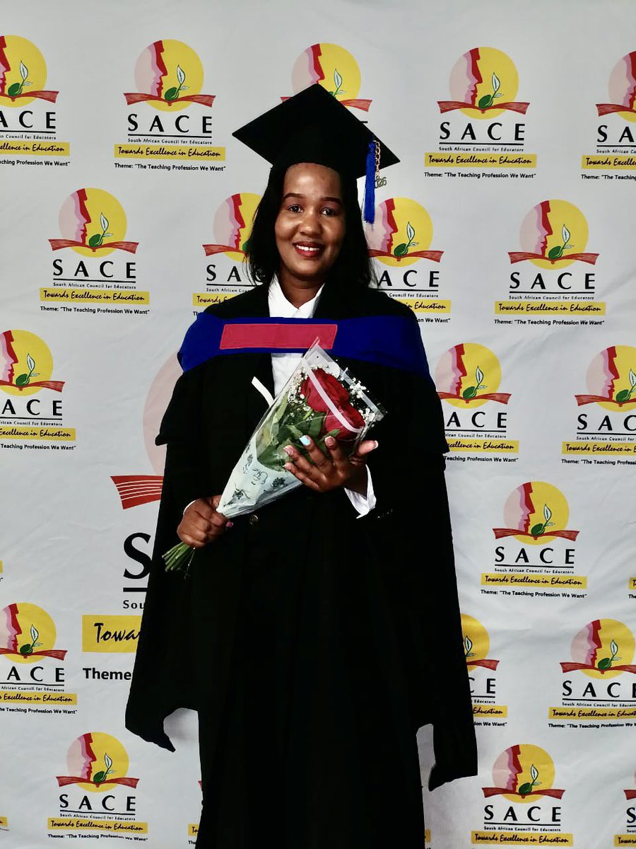 SACE9's tweet photo. SACE EXHIBITS DURING SANTS GRADUATION 

Today the SACE team is attending the SANTS graduation 👩‍🎓 for students pursing teaching as a career. The graduation is for approximately 225 confirmed graduates for their Bachelor of Education. https://t.co/0DresJ53iN