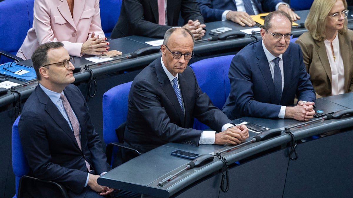 Union fällt deutlich hinter AfD zurück – Vier von fünf Deutschen unzufrieden mit Kanzler Merz to.welt.de/I6OmkEE