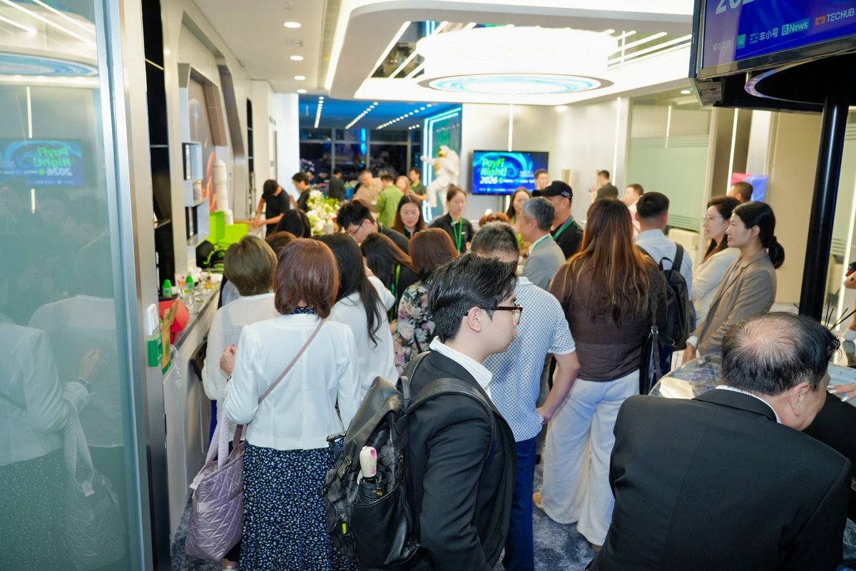 AISIM_JP's tweet image. 香港のPayFi Night 🇭🇰 にて、
AISIMは「本物のWeb3」を体現しました。
共同主催として、語るだけではなく、
 通信・AI・決済をひとつに統合。

テレコム → AI → PayFi
すべてを現実世界のインフラとして接続。
#AISIM #Web3 #PayFi #AI #DePIN #RealAdoption #HongKong