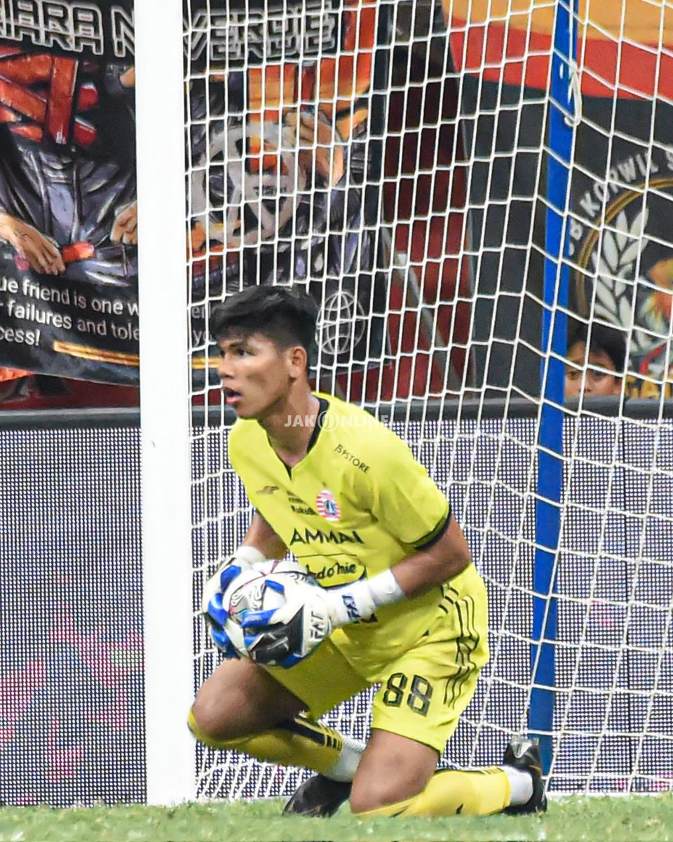 JakOnline's tweet photo. There was a boy ⚽️👆🏼 https://t.co/mDXQmNLRsb