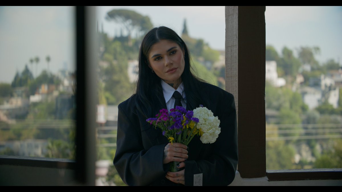 RaudioMag's tweet photo. #ChloeStar dropped the visuals for ‘call you back’ and the narrative driven music video captivates just as hard as Chloe's performance. Watch Now!

Get all the details here: https://t.co/zrE4NZpmpd https://t.co/lObD4E9Ol6