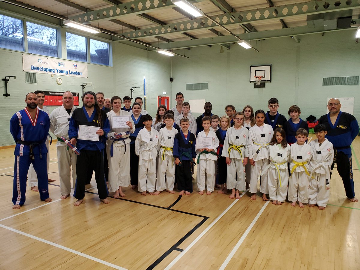 HEDTKD's tweet image. hedtkd.com/schools/woking for all info on joining our #taekwondo classes tonight. Come &amp;amp; have a #FREE trial session.  for info.

#karate #kickboxing #selfdefence #martialarts #kids #families #workout @whatsonwoking @welovewoking