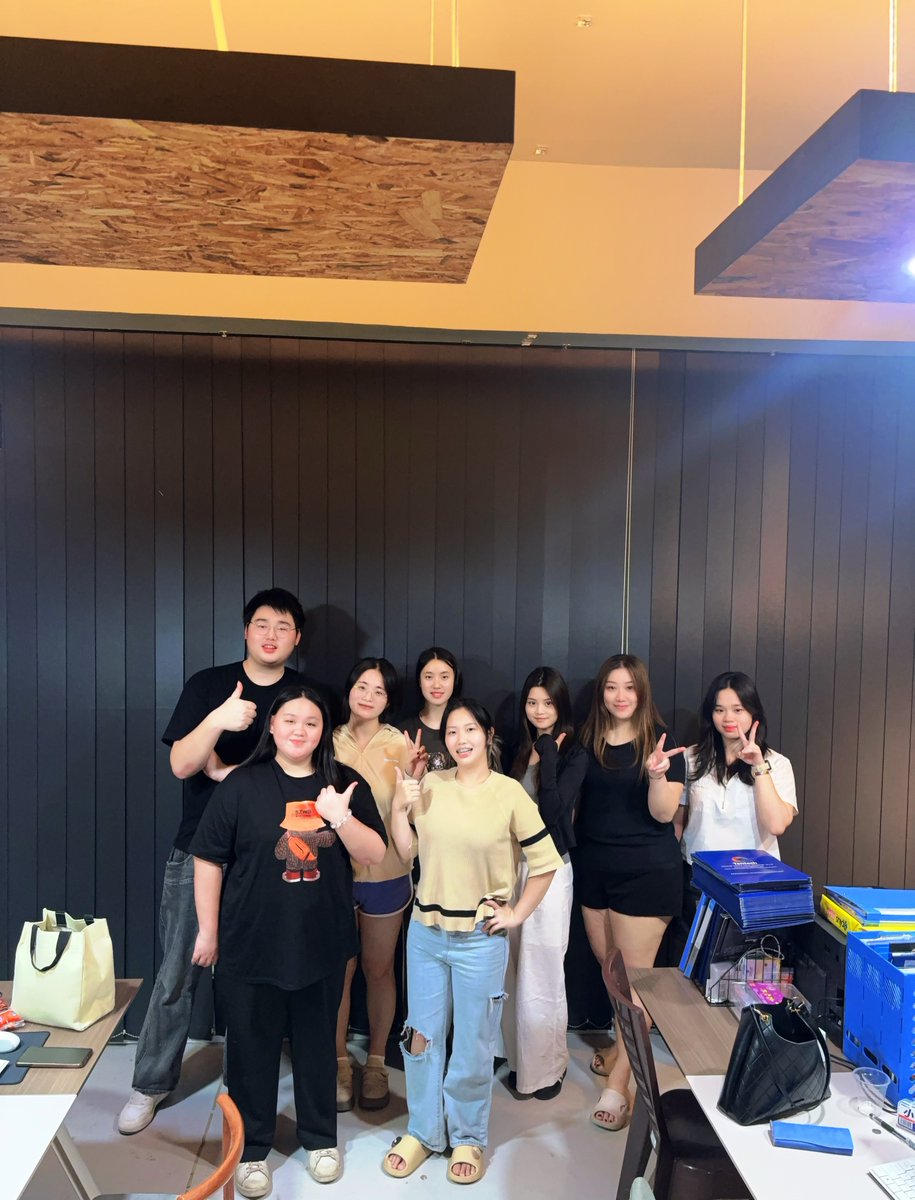 kystartech's tweet image. Kystar training in Malaysia 🇲🇾 with the Tentech team, covering product knowledge and solution applications. Supporting new members to get up to speed and sharing key industry insights for real-world projects.

#Kystar #LED #controlsystem #Kommander #KCE #Training #Malaysia #ProAV