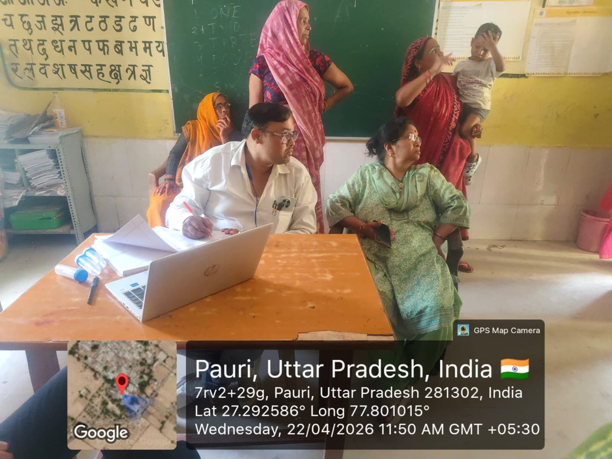 MtrNtep's tweet image. दिनांक 22/06/2026 को #TBMuktBharatAbhiyaan के अंतर्गत #Mathura के हाई रिस्क ग्राम पंचायत चुरमुरा (TB Unit Farah) में एक्स-रे स्क्रीनिंग शिविर का आयोजन किया गया, जिसमें वल्नरेबल ग्रुप्स की स्क्रीनिंग कर संभावित #TB मरीजों की शीघ्र पहचान सुनिश्चित की गई। जागरूकता के माध्यम से