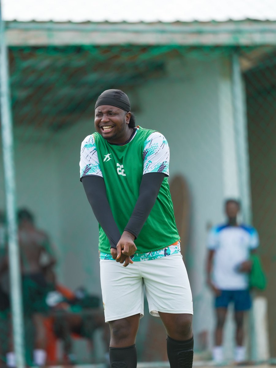 FansTribeHQ's tweet image. Under the Lights, Last Night in the Cʜᴀᴍᴘɪᴏɴs Lᴇᴀɢᴜᴇ

#football #fanstribe