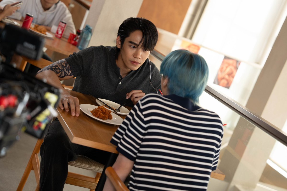 Hello Asian tweet media