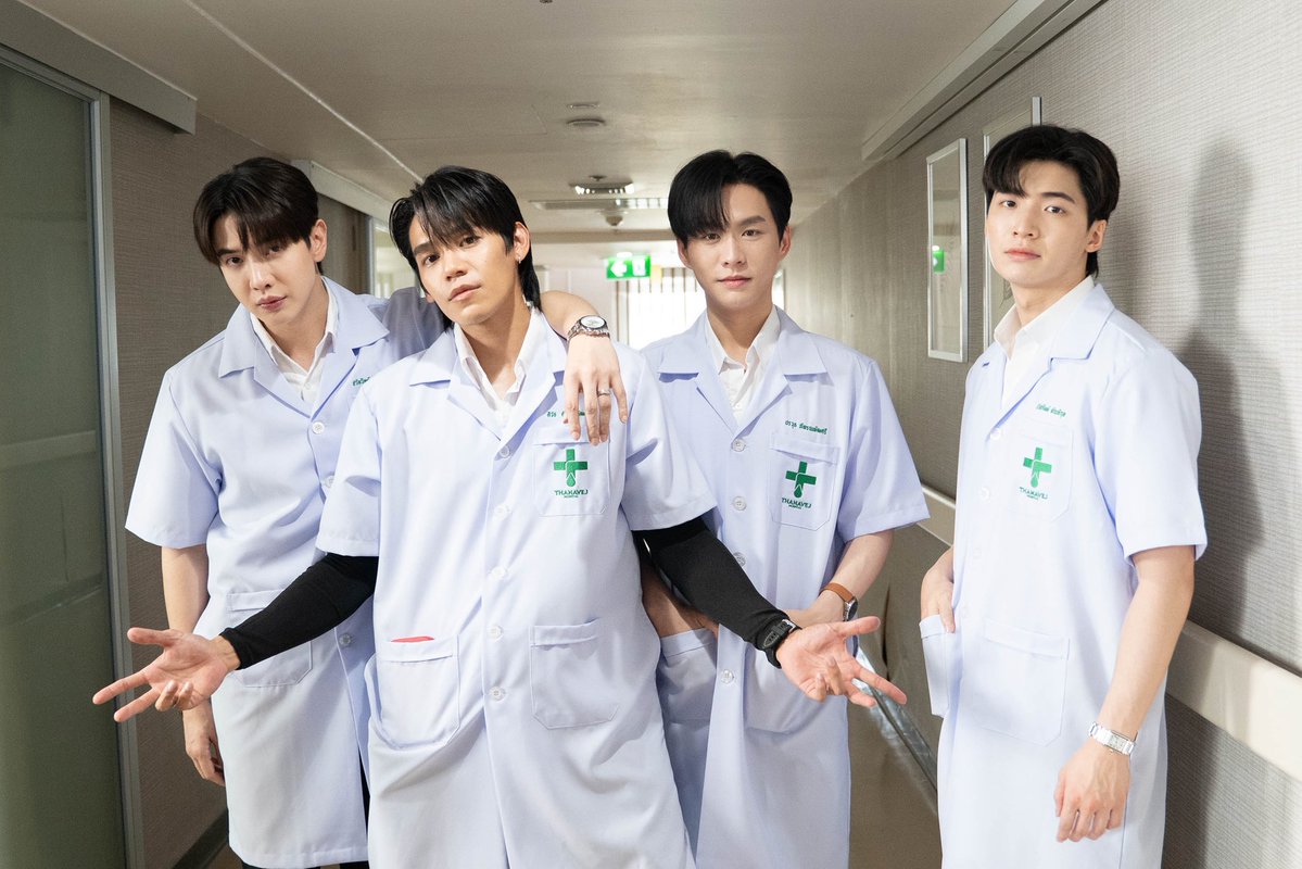 Hello Asian tweet media