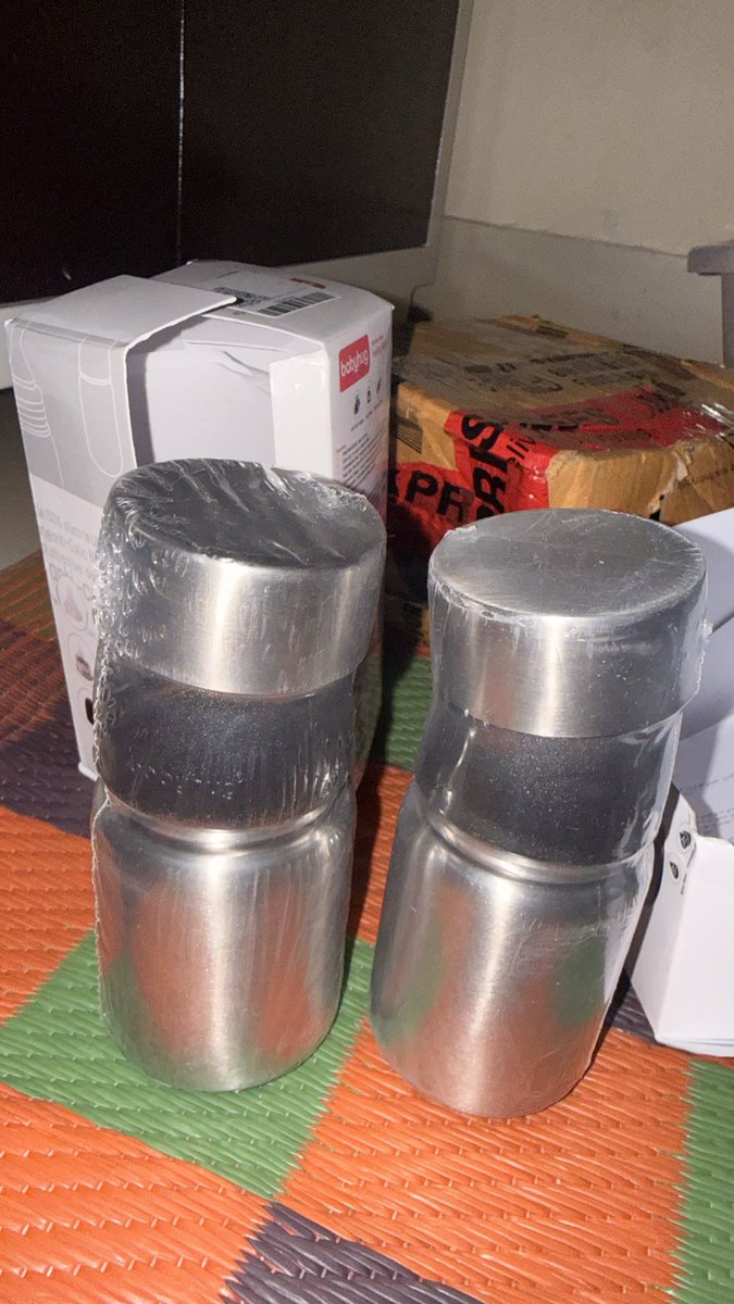 Pooja048's tweet photo. Bought 2 200ml baby feeding bottle from @firstcryindia The packaging was damaged. I am trying to return but my return is rejected saying its a non returnable product. what is my fault in this https://t.co/EqvYcSlx21