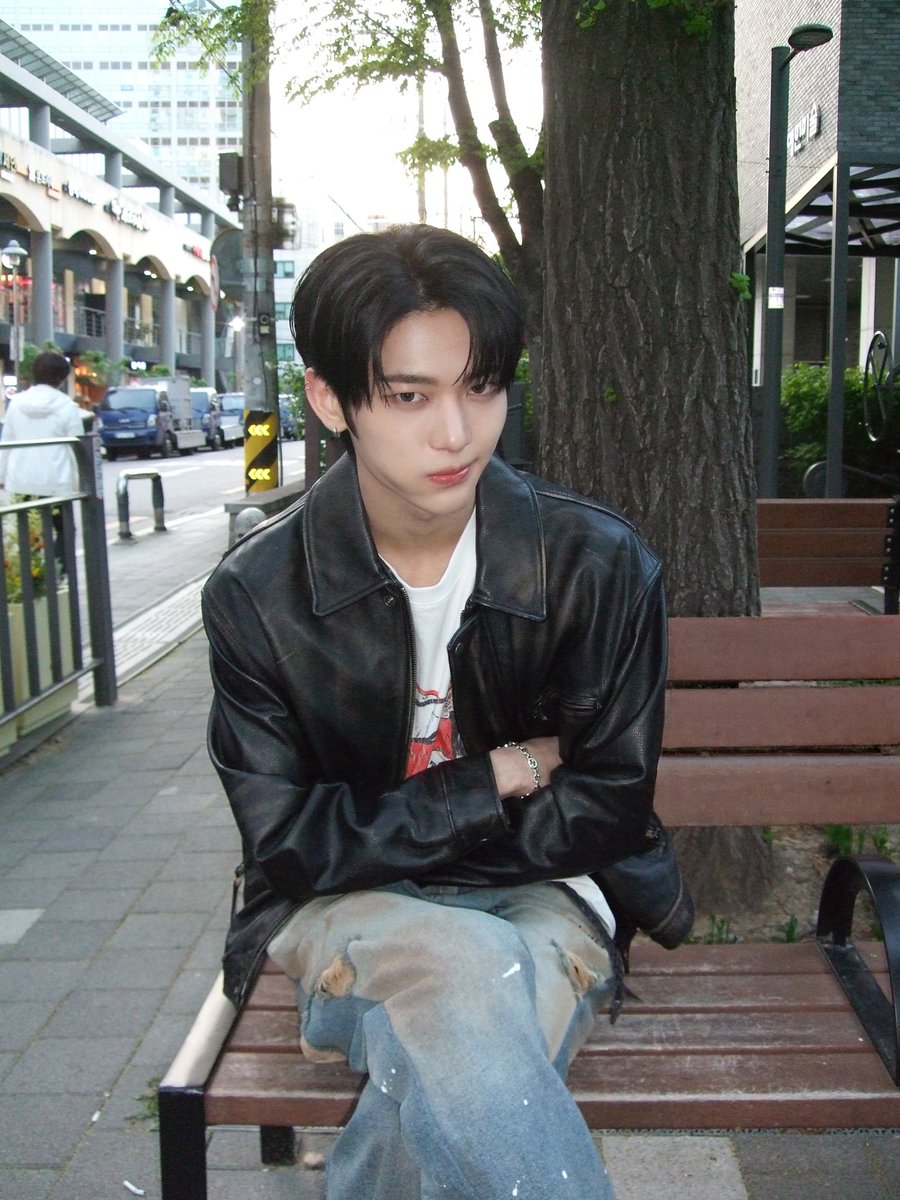 NOWZ·나우즈 tweet media
