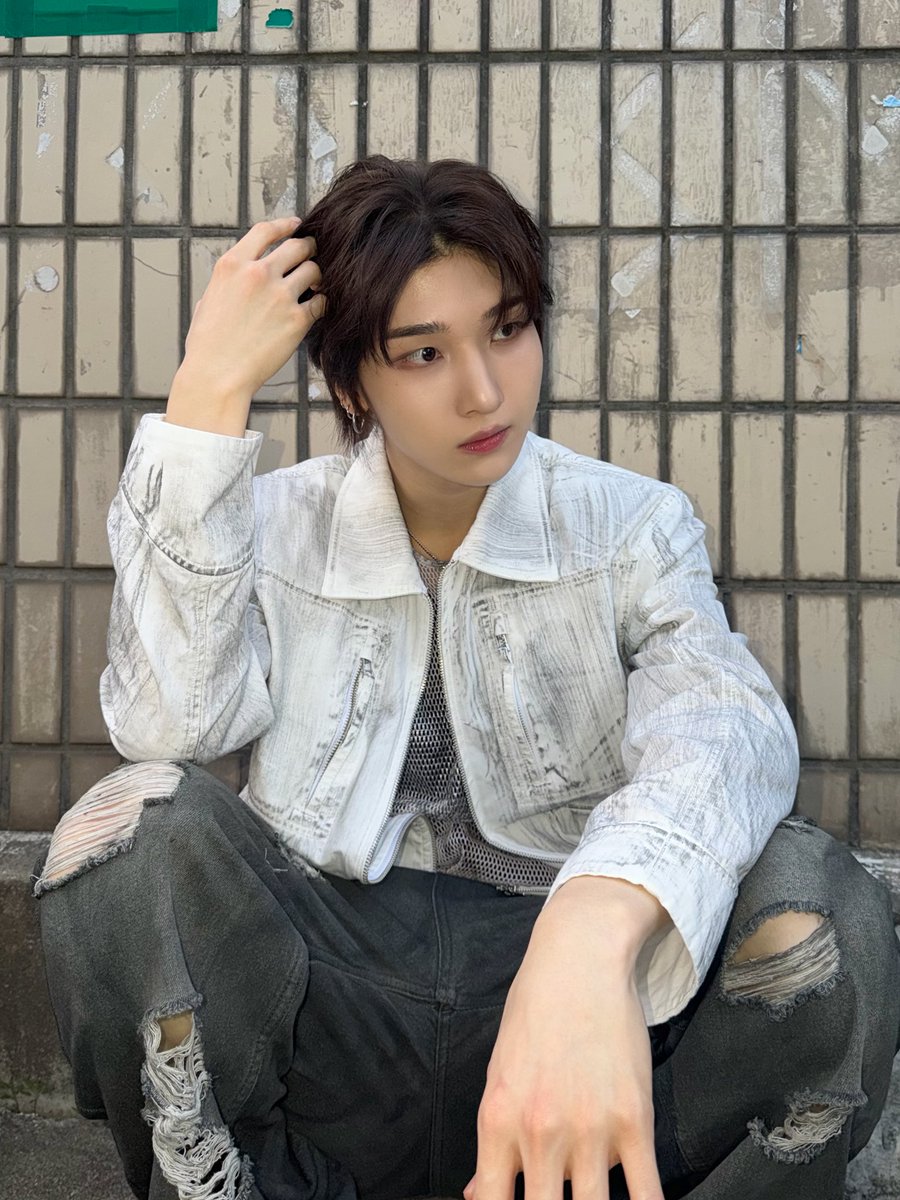 NOWZ·나우즈 tweet media