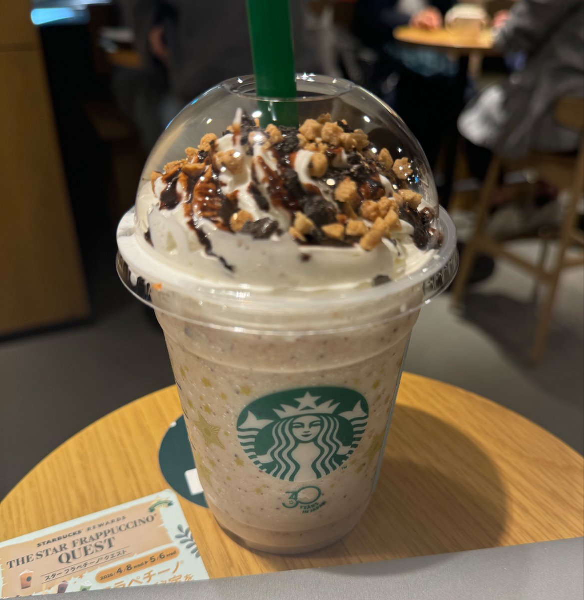 チャンキークッキーが続々と売り切れ😭
今日飲まないともう飲めないかも！と思って
電車に乗ってまで取扱い店舗行きました🥹🩷
定番化を熱望いたします🥹
今日もお疲れ様でした❣️
夜ご飯はなーに？😆