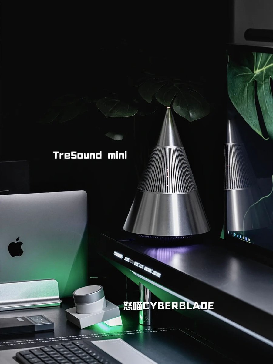 jehadbanihasan's tweet image. "Level up your desk setup for focus!  Minimalist black frame, ergonomic keyboard, potted succulent (for calm), and a cute mug for your brew—simple, functional, and so satisfying.  #DeskGoals #WorkFromAnywhere"