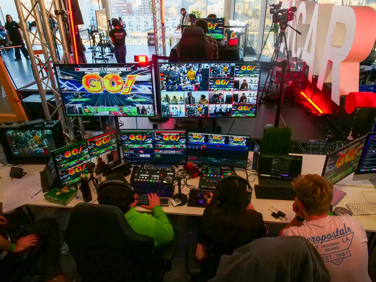 F9Neoz's tweet photo. Vous connaissez les meilleurs directeurs esport EU, Français et/ou sur Paris ? 👀

Connaissances de la scène Valorant T2 obligatoire , T1/T3 en option.

Autres jeux intéressants, LOL, COD, RL, EVA, TFT &amp; co 

Il est temps que @F9EICAR passe un nouveau cap.

Dm ouvert https://t.co/qMCMUXpgAH