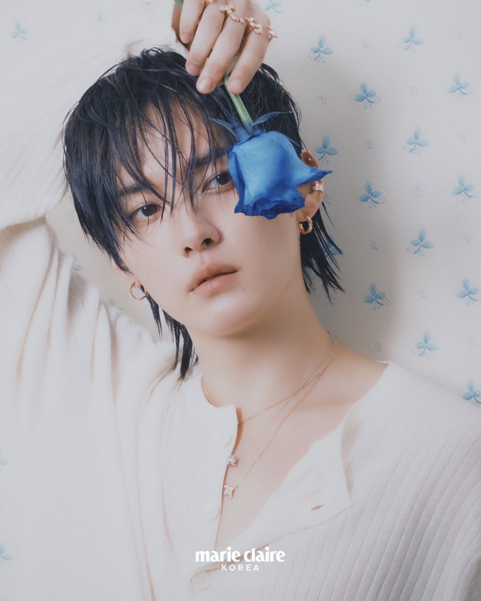 LKarakulov24936's tweet image. ▫️ ▫️ ⤿ ` 22. O4 update さくら 🤩 ㅤ 🌸 #mention ‘ inst ‘ ୧▫️ ▫️ ▫️ lee know x chaumet x marie claire korea ▫️