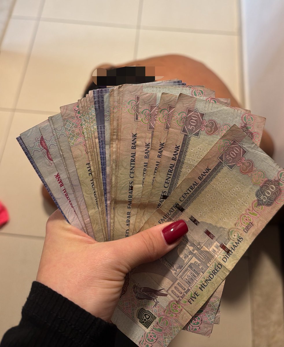 goddessdrainss's tweet photo. Your salary looks better in my hands.
Your head looks better under my feet.
Right, beta? https://t.co/C4zTTqLNTZ