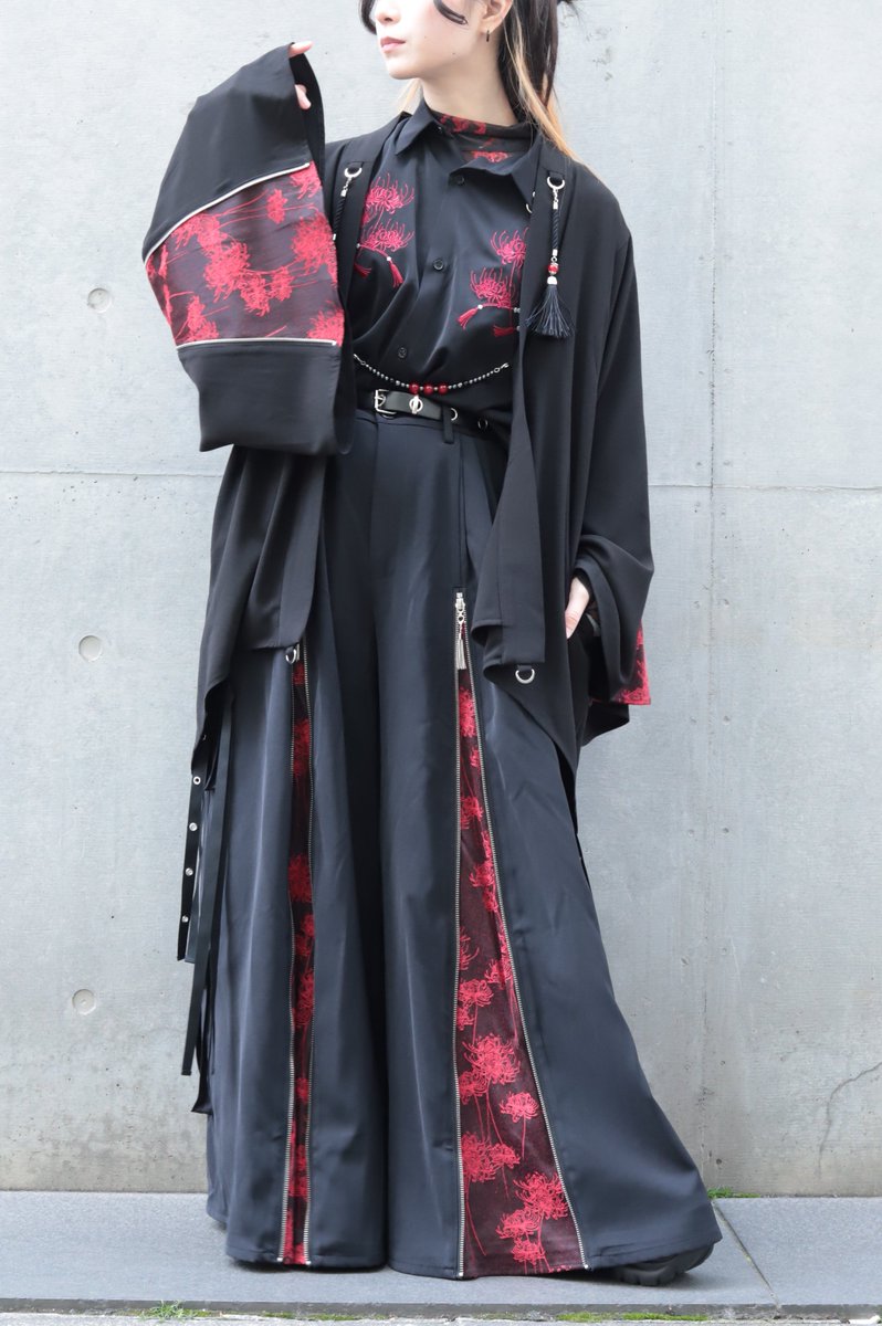 【美品】pas de calais 　Higanbana 　彼岸花　ブラウス　黒 Coming Soon】 彼岸花 4/25 Sat.