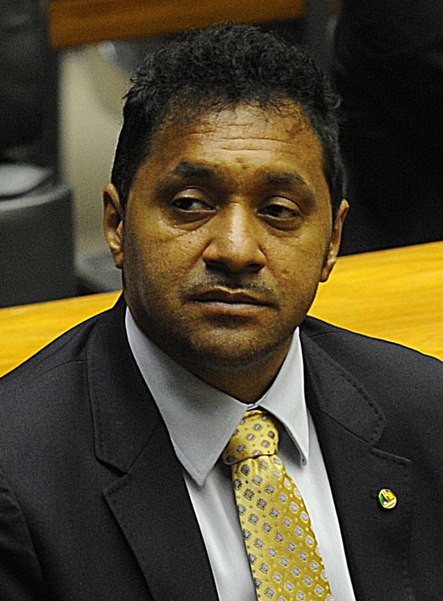 Alô São Paulo, Tiririca Nunca Mais. Não serve pra nada no Congresso.