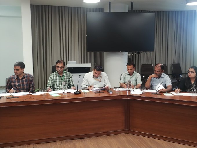 PibMinistry's tweet image. आज उर्वरक विभाग की राजभाषा कार्यान्वयन समिति की 122वीं बैठक का आयोजन संयुक्त सचिव श्री अनुराग रोहतगी की अध्यक्षता में संपन्न हुआ। बैठक में हिंदी भाषा के प्रभावी क्रियान्वयन और उसके व्यापक उपयोग को बढ़ावा देने पर विशेष चर्चा की गई। 
#Rajbhasha #Hindi #OfficialLanguage