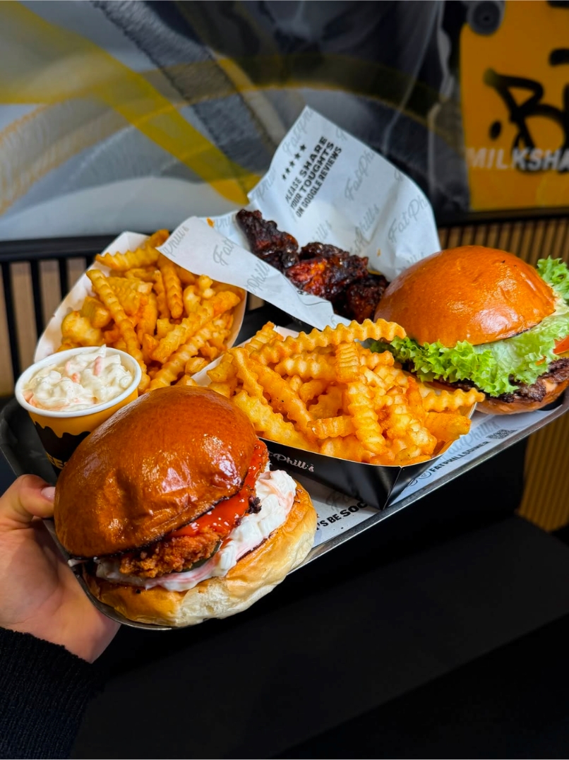tootingnewsie's tweet image. NEW TO #TOOTING: Fat Phill’s has opened in @bwmarkettooting, serving burgers, fries &amp;amp; more!

Official grand opening Sat 2 May: 50% off 12pm-5pm! 

📍Broadway Market, near Longmead Rd entrance.
More info: fatphillsdiner.co.uk. All food halal.

Congrats &amp;amp; good luck to the team!