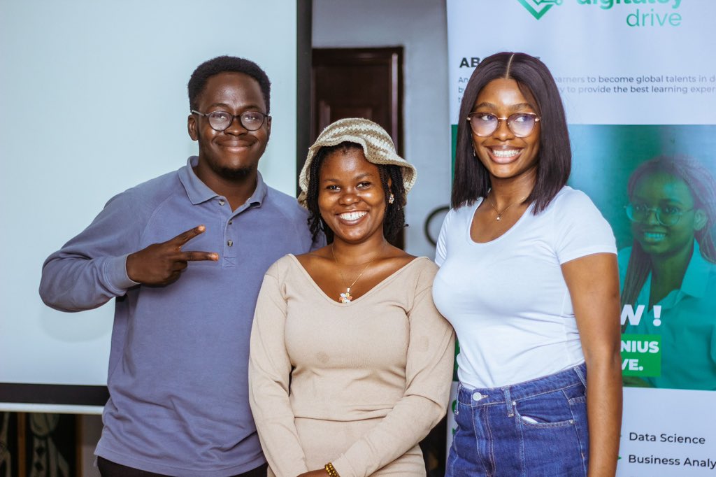 Digitaleydrive's tweet image. If you’ve been thinking about joining, this is your sign. Don’t watch from the sidelines be part of the next one!

#DigitaleyDrive #PastEvent #TechCommunity #LearnAndGrow #Networking #CareerGrowth