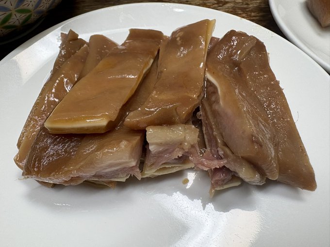 酒飲みの人は横浜駅に来たら豚の味珍に行ってください!!! 