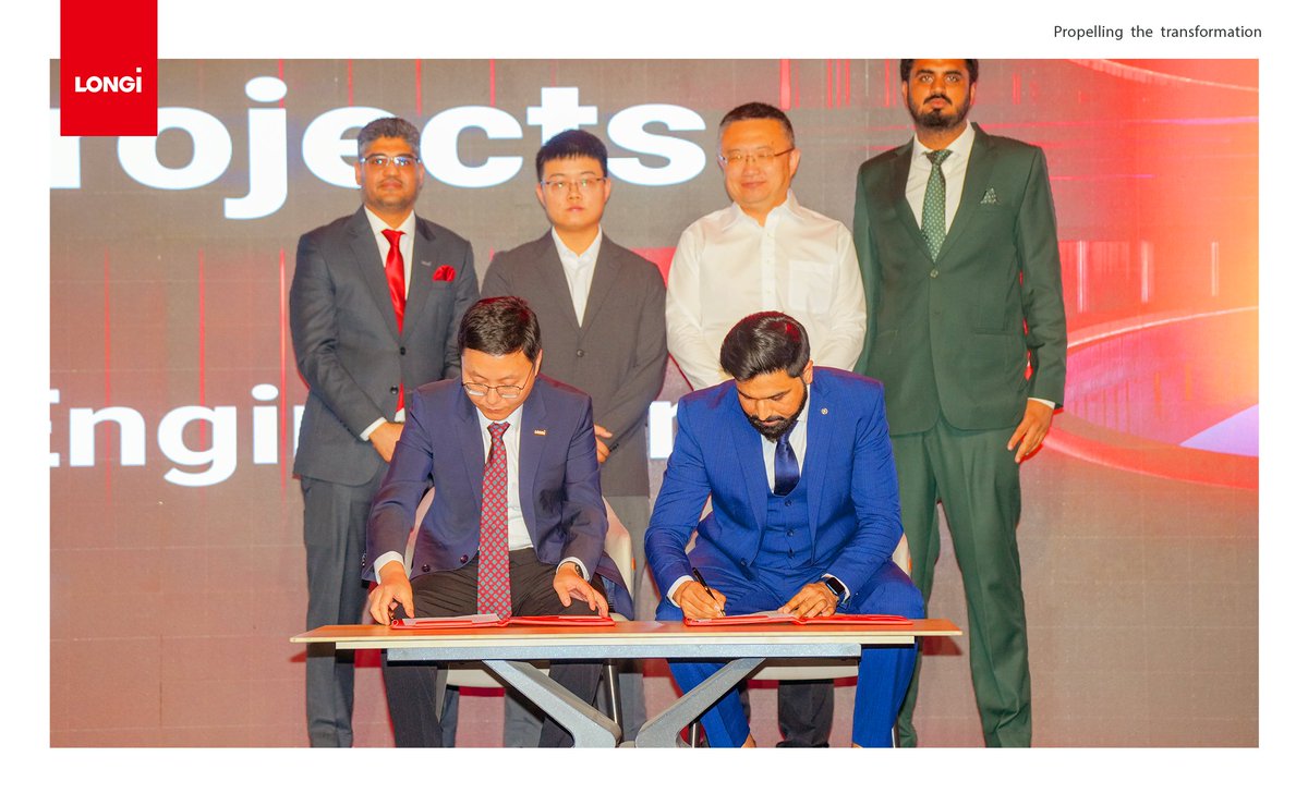 longi_solar's tweet image. Pakistan's solar market is shifting from price to value.

At LONGi Unite &amp;amp; Transform Summit 2026, the focus was clear: performance, reliability, long-term growth.

#LONGi #SolarEnergy #Pakistan #CleanEnergy