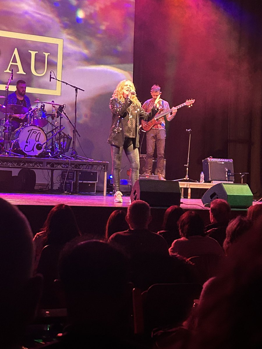 NOD134's tweet photo. @leonagraham Good morning. I saw T’Pau last night in Chelmsford. Great gig &amp; Carole was on top form!! https://t.co/zoVGmwHuJQ