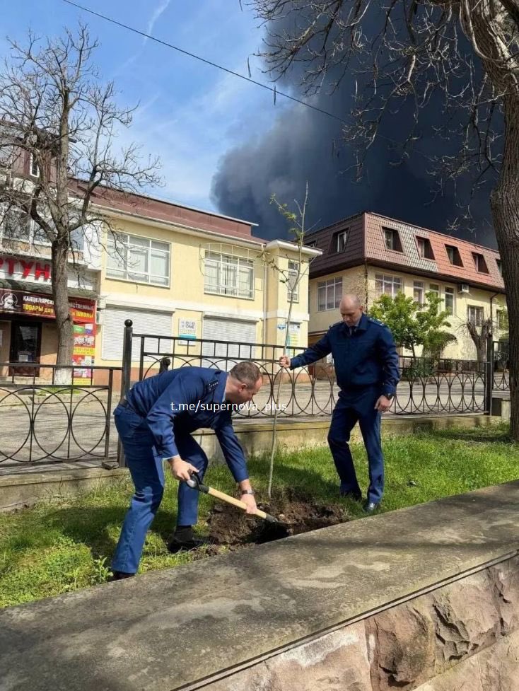 MAKS 25 🇺🇦👀 tweet media