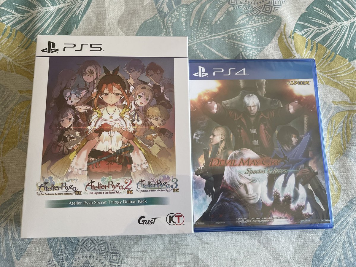 Xaionkh2's tweet image. Arrivage du jour tout droit venu de @playasia 

La trilogie #AtelierRyza, que je n’ai jamais faite.
Et l’édition spéciale de #DevilMayCry4 sur #PS4

#PlayStation #PS5 #DMC