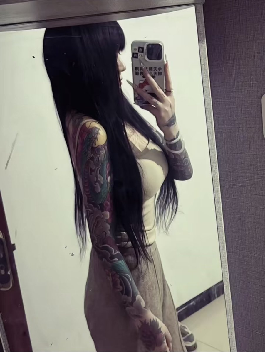 TianT29431's tweet photo. 168cm/50kg 04年的👧  自带符文皮肤 ，有纹身 昆明官渡区开课！口嗨勿扰  #昆明  #昆明同城 https://t.co/Gd7MRm8Jae