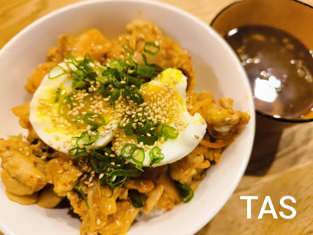 TASくん tweet media