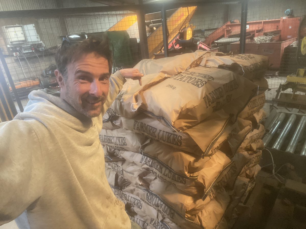 Farmer Luke 🥔 tweet media