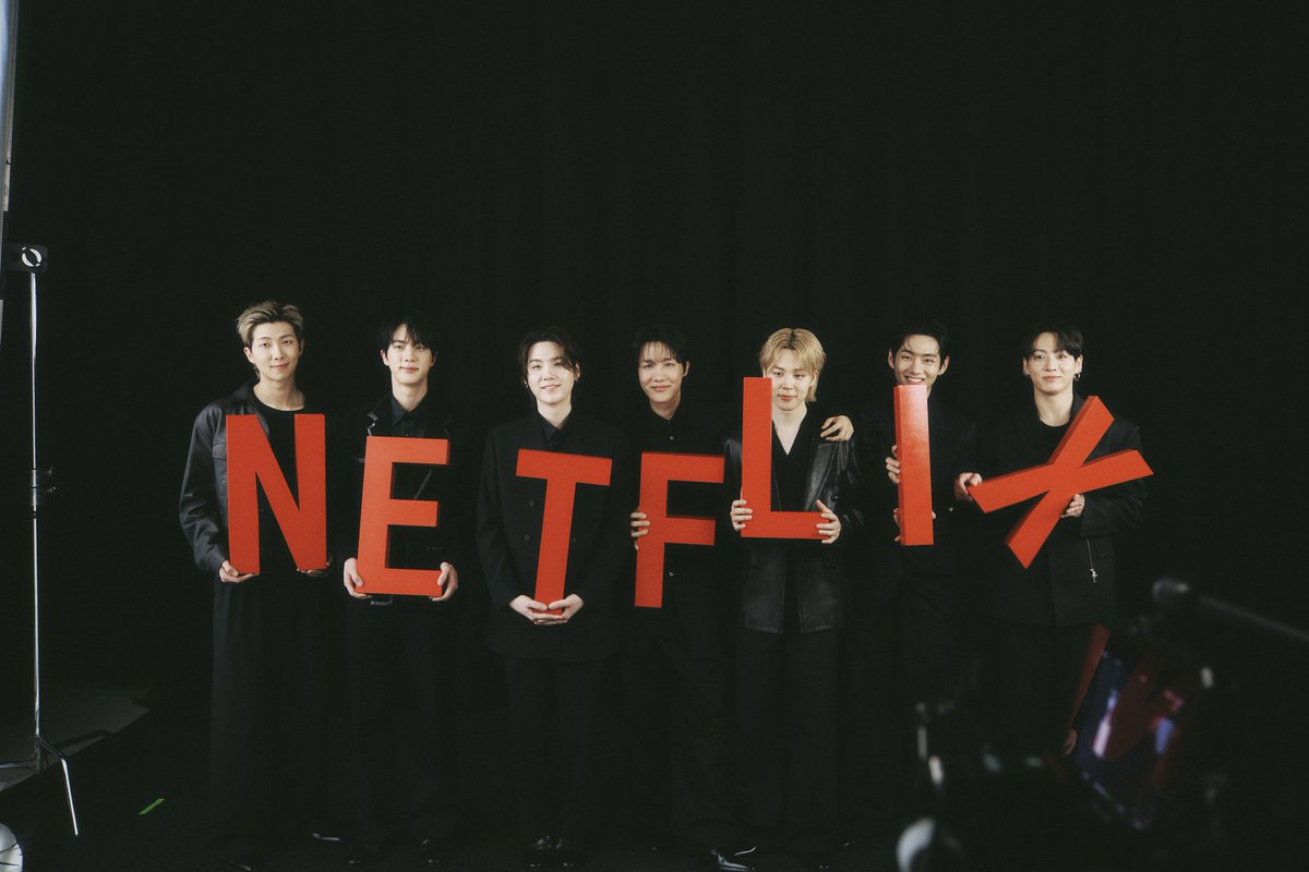 americano_06's tweet photo. BTS x Netflix 📸
BTS The Comeback LIVE | ARIRANG and BTS: The Return are now playing on Netflix 

[ 2/7 ]

@BTS_twt
#BTS #방탄소년단 #ARIRANG #BTS_ARİRANG #BTSxNetflix https://t.co/sEyE4gcggL