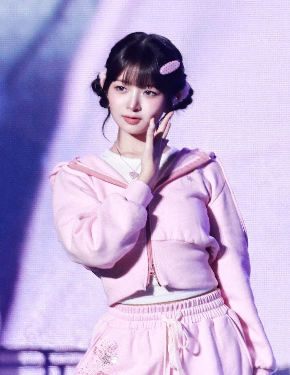 はると tweet media