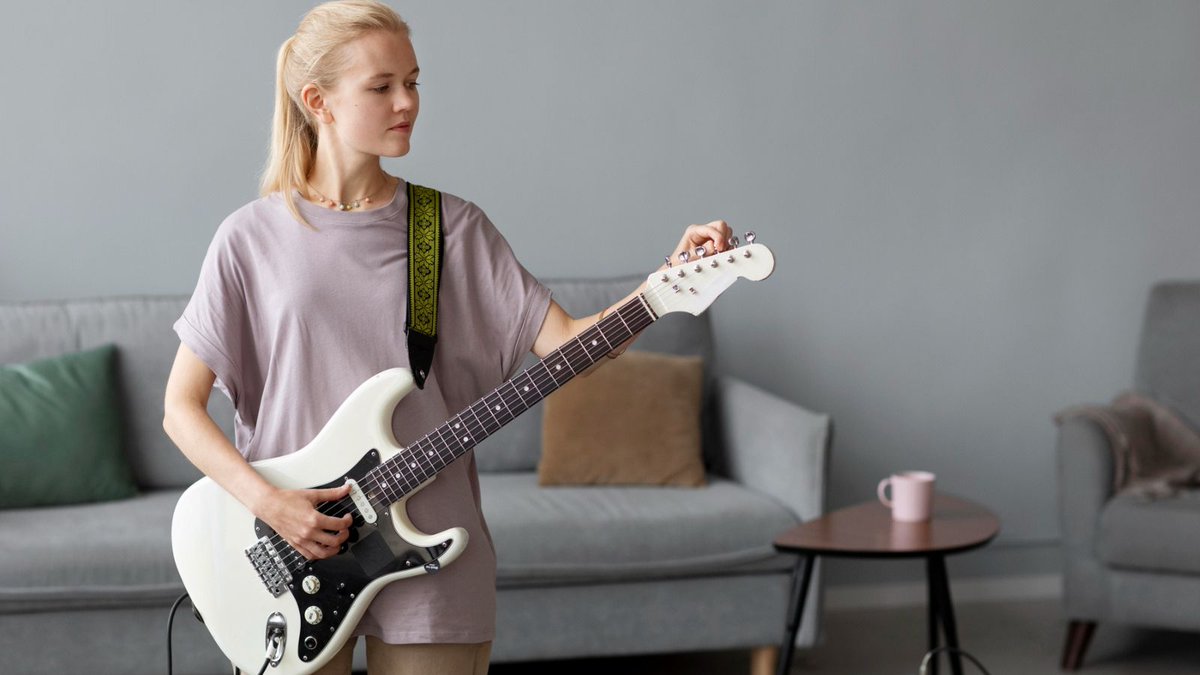 gandharvaschool's tweet image. Rockschool electric guitar grade 8 helps players refine advanced techniques, performance skills and musical expression for exam success and stage confidence with practic.

gandharvaschoolofmusic.com

#Rockschool #ElectricGuitar #Grade8 #MusicExam #Gandharvaschoolofmusic