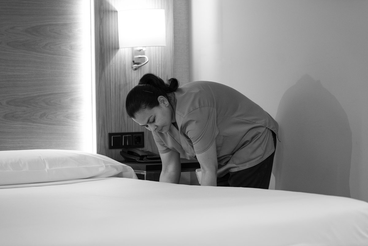 HotelesZentral's tweet image. Cuidamos cada #detalle, desde nuestras habitaciones hasta el trato de todo nuestro equipo, para que te sientas como en casa. 🏡💫 Porque tu #descanso es lo más importante. 🛏️✨ Disfruta de la experiencia en #HotelZentralMayoral de #Toledo… nosotros nos encargamos del resto. 💙