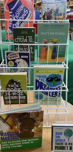 apslibrary1's tweet image. Happy @EarthDay everyone.  Want to know more about our beautiful planet and how we can make it a cleaner and safer place?  Head to your local library and see what's available. #ReadingForPleasure @apschool