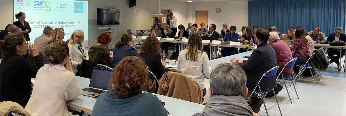 DaugeValerie's tweet photo. Installation du 1er #COTER dans la #Vienne aux côtés du @Prefet86 et de @ARS_NA_DD86.Belle mobilisation collective au service du handicap. 🚀Conférence Nationale du Handicap : ➡️ faire remonter nos priorités➡️ valoriser les actions de terrain➡️ porter la voix de notre territoire https://t.co/L6n82LkMvj