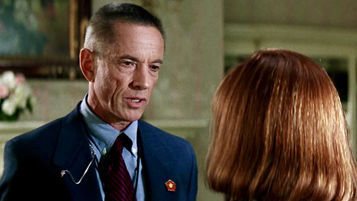 paul_brenner's tweet image. MOVIE QUOTE OF THE DAY:
“You convinced me to stay silent. I regret that. Know this: every time I see your face, I wanna rip your throat out.”
Scott Glenn in Absolute Power
#AbsolutePower #ClintEastwood #ScottGlenn #WilliamGoldman  #moviequotes #moviequoteoftheday